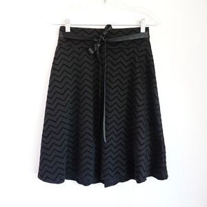 Joe B by Joe Benbasset A Line Textured Pattern Skirt Black Size M